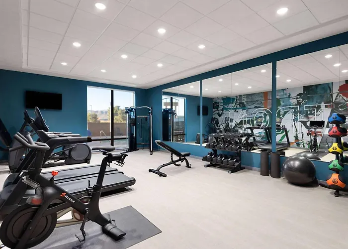 Hotel Wingate By Wyndham 3*